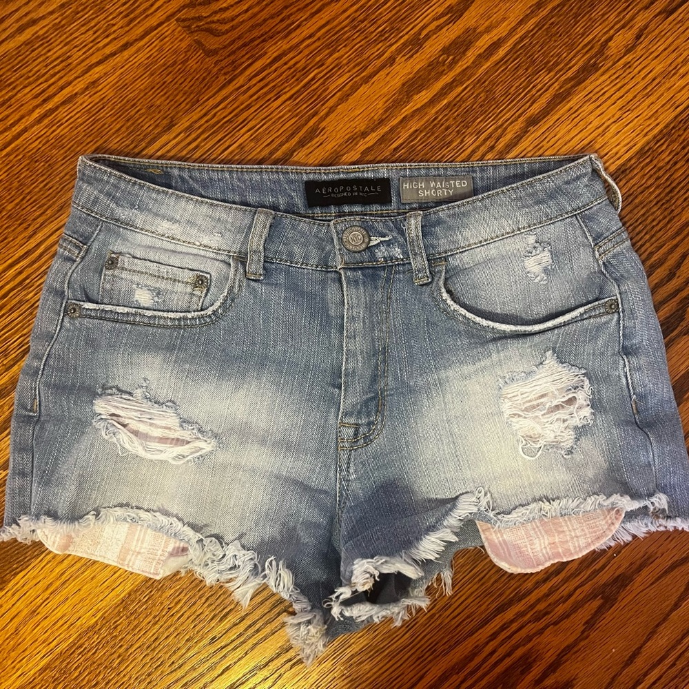 Aeropostale High Waisted Shorty shorts in Size 4